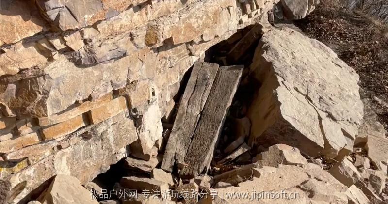 大罗岭-张光斗悬棺:崖壁上的千古之谜