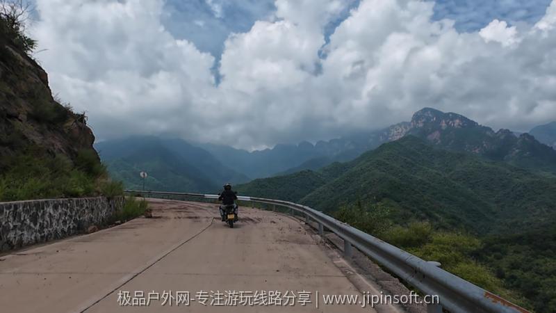 阳城横邵线天路-适合休闲观景游玩
