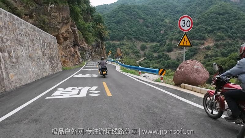 阳城横邵线天路-适合休闲观景游玩